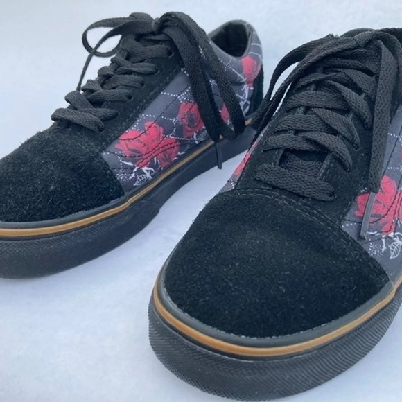 Vans Old School Roses/ Skeleton Stems/ Spiderwebs - Picture 1 of 9